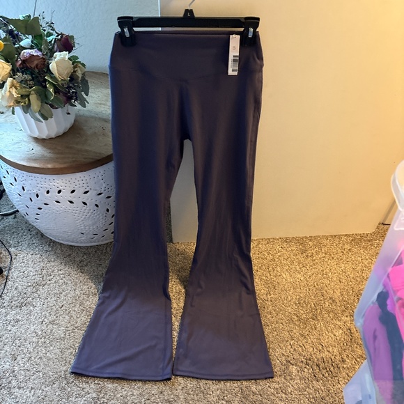 Buffbunny flare leggings, new with tags extra large $70!! - Picture 1 of 5